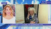 Rita, ex impiegata di 70 anni, vive in camper con tre cani