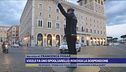 Vigile fa uno spogliarello: rischia la sospensione