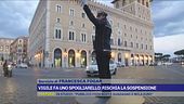 Vigile fa uno spogliarello: rischia la sospensione
