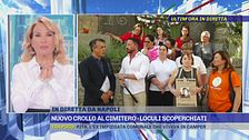 Napoli, nuovo crollo al cimitero: l'intervento dell'assessore e delle famiglie dei defunti
