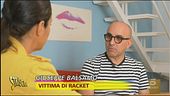 Denuncia gli estorsori, ma non viene tutelato dallo Stato