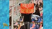 Lo striscione geniale sull'infrasettimanale