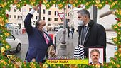 Vespone in versione Befana, i regali ai politici