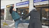 Sputa sui biglietti della metro e li rivende