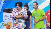 Moda caustica, Elio arcobaleno trionfa