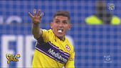 Striscioni, Torreira perde un dente: le gag dei cronisti