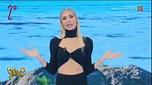Moda caustica, Ilary Blasi in versione Moira Orfei