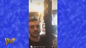 Video shock, Mr Rizzus imbraccia un Kalashnikov
