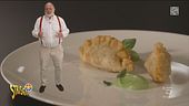 Empanadas di cozze ed emulsione alle erbe, la ricetta di Chiara Pavan