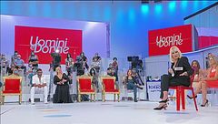 Tina: ''Gemma avresti dovuto rifare il naso non il seno...''