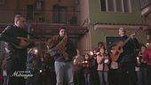 La serenata a sorpresa di Francesco