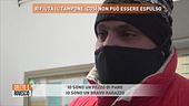 Rifiuta il tampone, così non può essere espulso
