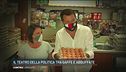 Il teatro della politica tra gaffe e abbuffate