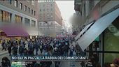 No Vax in piazza: la rabbia dei commercianti