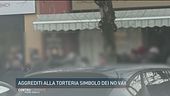 Aggrediti alla torteria simbolo dei No Vax