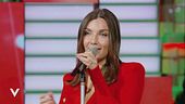 Elettra Lamborghini canta "A mezzanotte"