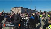 Trieste: viaggio tra i portuali ribelli