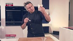 Mousse allo yogurt e frutti di bosco con fondo croccante