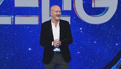 Claudio Bisio e il ritorno di Zelig