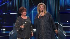 Iva Zanicchi e Orietta Berti cantano "Io ti darò di più"
