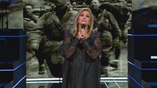 Iva Zanicchi canta "La riva bianca, la riva nera"