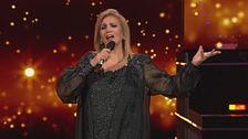 Iva Zanicchi canta "Nostalgias"