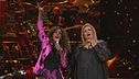Iva Zanicchi e Rosario Flores cantano "Te Quiero Te Quiero"