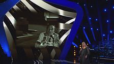 L'omaggio di Iva Zanicchi a Charles Aznavour