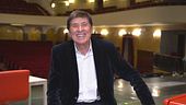 Gianni Morandi gioca in casa