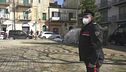 Uccide il figlio in piazza