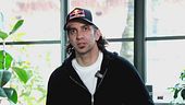 Dario Costa, attitudine al volo... anche su ali di carta