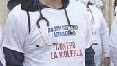 Aggredito un medico su due
