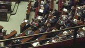 Più aiuti nel def, ok della Camera