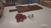 Un'eccellenza della salumeria italiana: il salame cacciatore