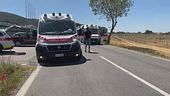 Sbanda e investe ciclisti, 4 morti