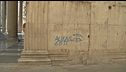 Roma ostaggio dei turisti vandali