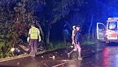 Auto fuori strada, morti 4 giovani