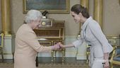 Tutti al cospetto di Queen Elisabeth