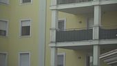 Barricato in casa col figlio