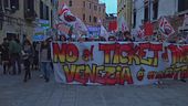 Venezia divisa, sul ticket è caos