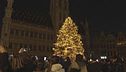Il mondo accende le luci di Natale