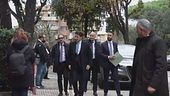 Abusi e condoni, Conte sotto attacco