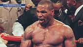 Tyson, ennesima follia: pugni a un tifoso in volo