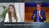 Green pass, il pericolo del controllo sociale: il punto di vista di Valentina Furlanetto