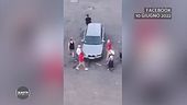 Milano, furiosa rissa tra italiani e rom