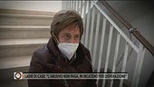 Ladri di case: "L'abusivo non paga, mi incateno per disperazione"