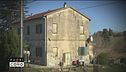 Ladri di case - Una casa cantoniera occupata