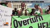 Aborto, la storica battaglia per i diritti delle donne