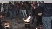 Napoli scende in piazza contro il caro bollette