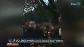 Città violente minacciate dalle baby gang